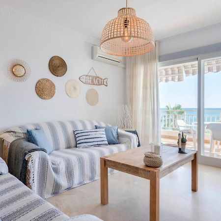 شقة Family Aguamarina Front The Sea Free Parking فوينخيرولا المظهر الخارجي الصورة